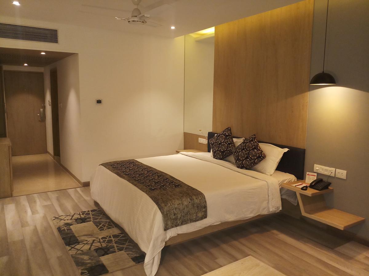 Hotel Tuli Interational Nagpur Exterior photo