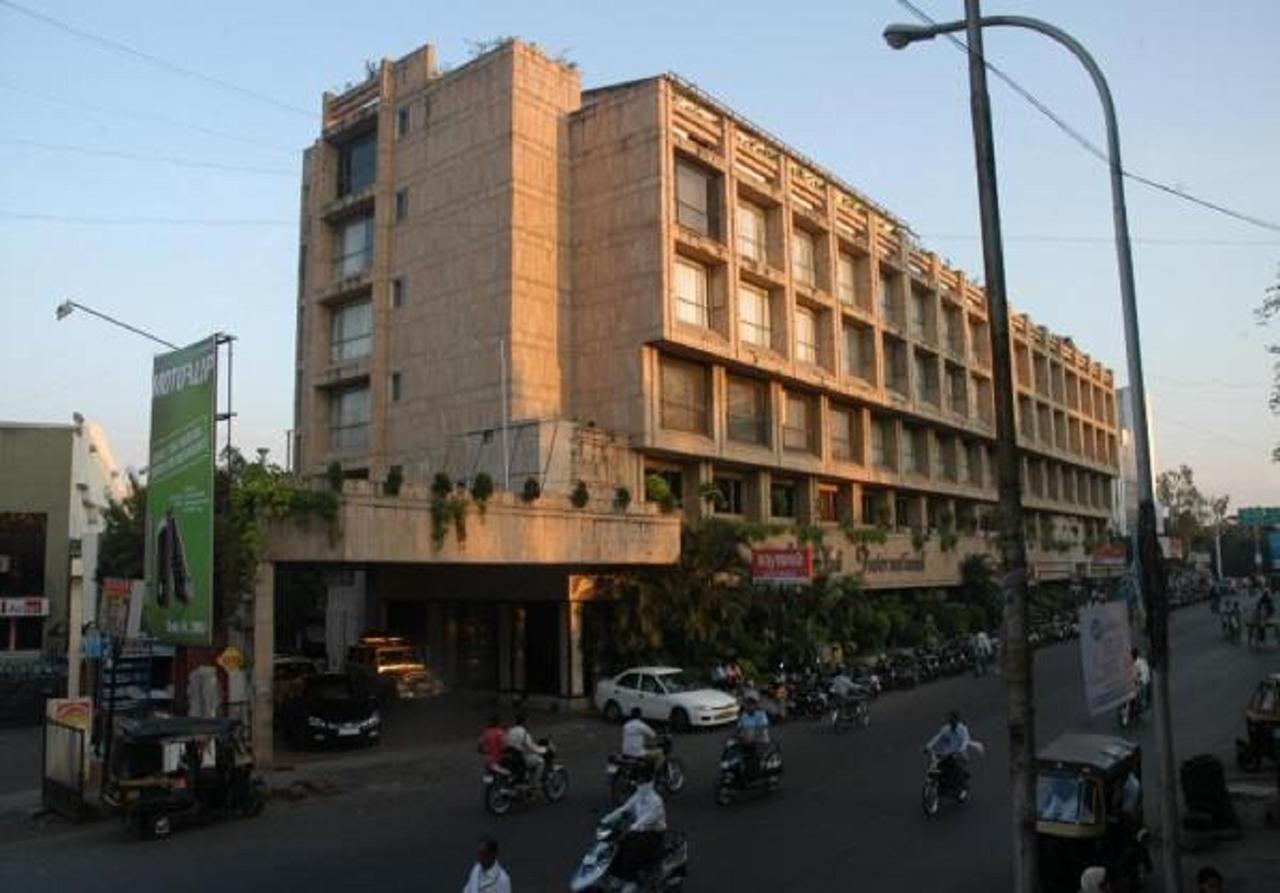 Hotel Tuli Interational Nagpur Exterior photo